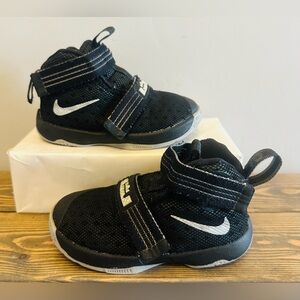 Nike LeBron Soldier 10 TD 'Black Metallic Silver' Size 7C Shoes 845123-001